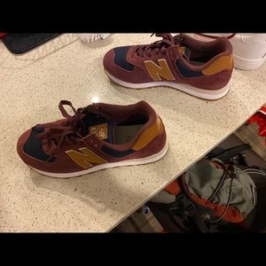 Men’s New Balance 574’s size 8.5 US